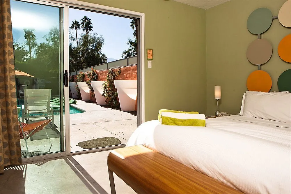 Century Palm Springs A Gay Men'S Clothing Optional Resort