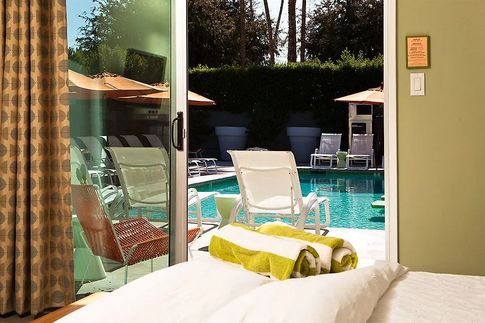 Century Palm Springs A Gay Men'S Clothing Optional Resort